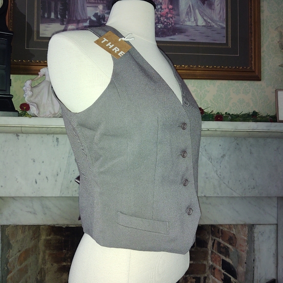Twenty-one Brand Vest - Picture 2 of 8